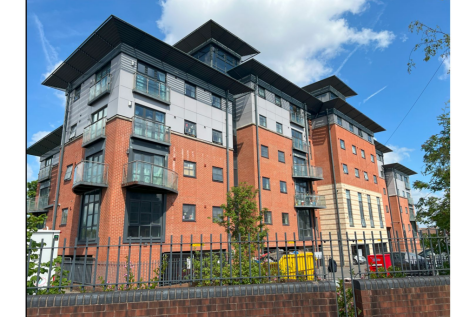 2 bedroom ground floor flat for sale