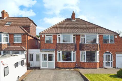 3 bedroom semi-detached house for sale