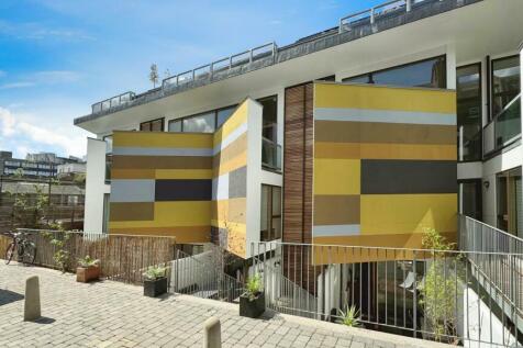 Mears Close, Whitechapel 2 bed flat for sale