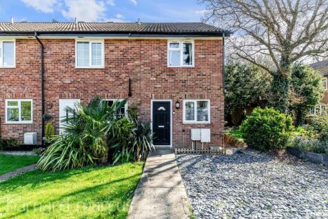 2 bedroom end of terrace house for sale