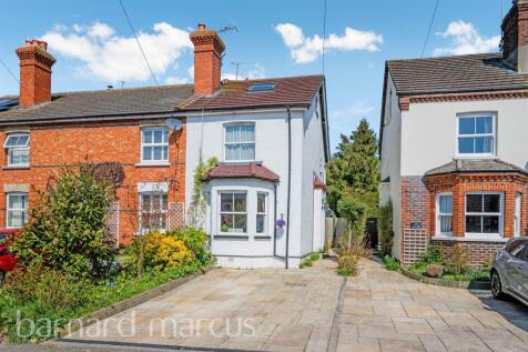 3 bedroom end of terrace house for sale