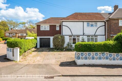 5 bedroom semi-detached house for sale