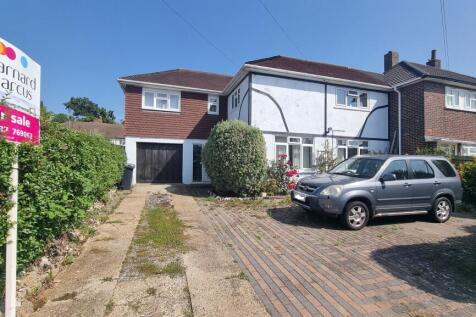 5 bedroom semi-detached house for sale