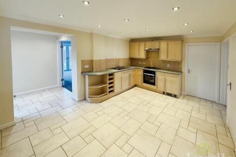 Sycamore Grove, Bracebridge Heath LN4 4 bed detached house for sale