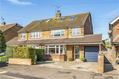 4 bedroom semi-detached house for sale