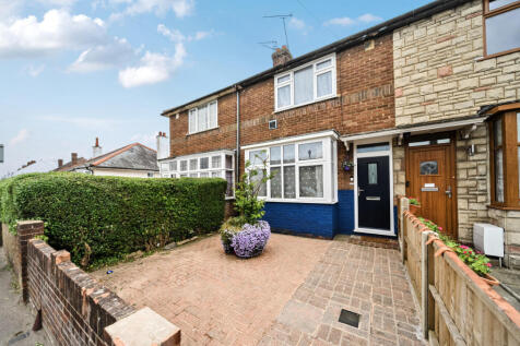 Luton Road, Bedfordshire LU5 2 bed terraced house for sale