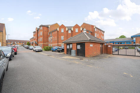 Watling Gardens, Bedfordshire LU6 2 bed apartment for sale