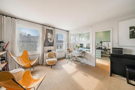 Southwell Gardens, London... 3 bed flat for sale