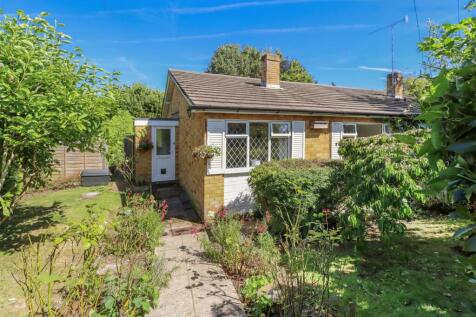 2 bedroom semi-detached bungalow for sale