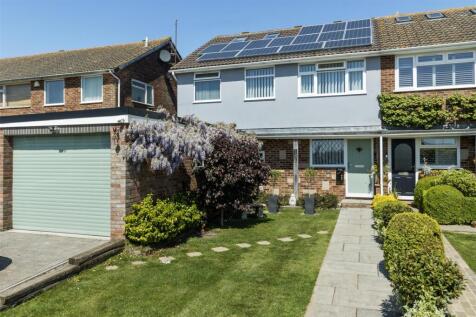 4 bedroom semi-detached house for sale