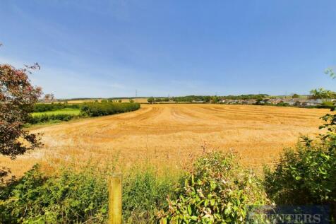 Main Street, Irton, Scarborough, YO12... 3 bed semi