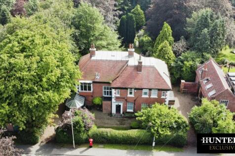 Station Road, Scalby, Scarborough 5 bed detached house for sale
