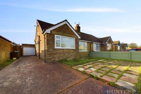 3 bedroom semi-detached bungalow for sale