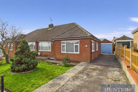 3 bedroom semi-detached bungalow for sale