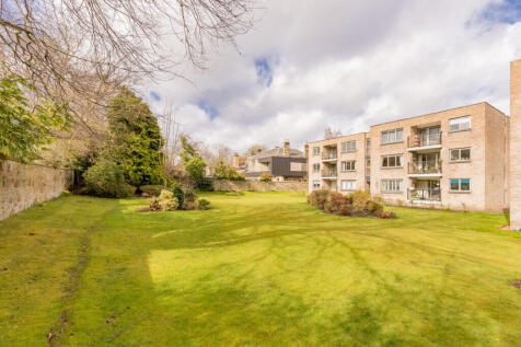 Flat 5, 13 South Oswald Road... 3 bed flat for sale
