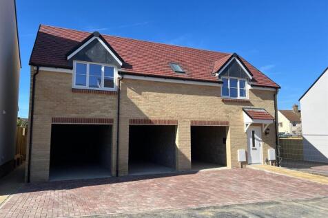2 bedroom coach house for sale