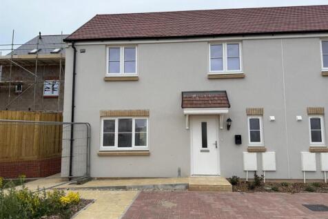 2 bedroom semi-detached house for sale
