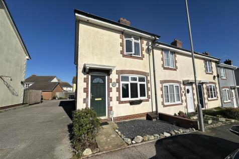 2 bedroom end of terrace house for sale