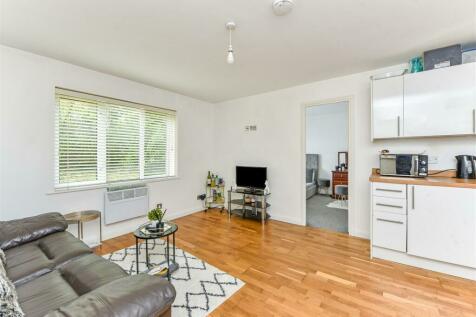 1 bedroom flat for sale