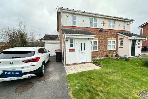 3 bedroom semi-detached house for sale