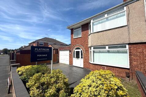 3 bedroom semi-detached house for sale