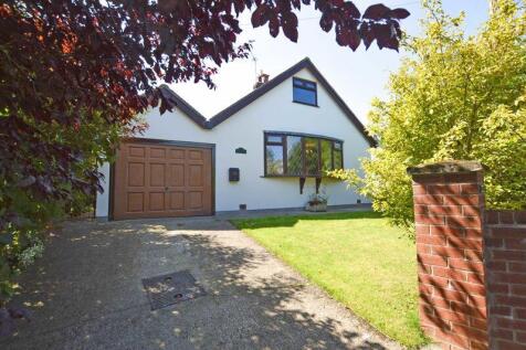 3 bedroom detached bungalow for sale