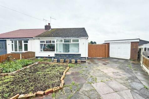 2 bedroom semi-detached bungalow for sale