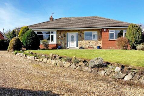 4 bedroom detached bungalow for sale