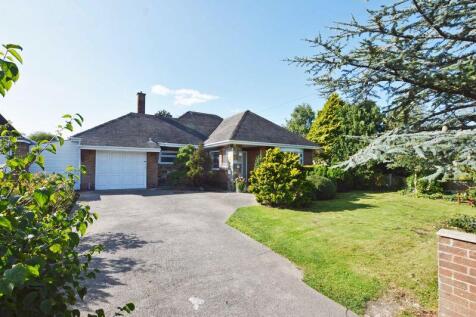 3 bedroom detached bungalow for sale