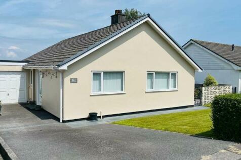 2 bedroom detached bungalow for sale