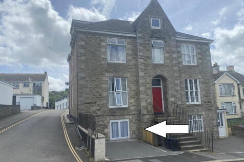 Mitchell Hill, Truro 2 bed apartment for sale