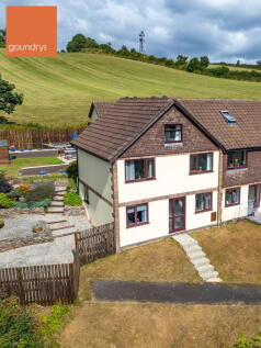 4 bedroom semi-detached house for sale