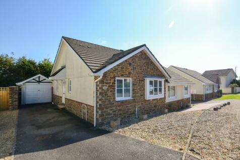 2 bedroom semi-detached bungalow for sale