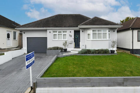 3 bedroom detached bungalow for sale