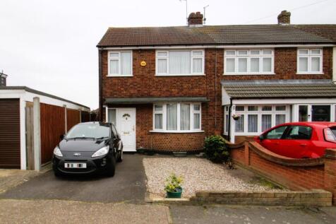 Newtons Close, Rainham RM13 3 bed end of terrace house for sale