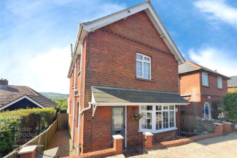 Newport Road, Apse Heath, Sandown 3 bed detached house for sale