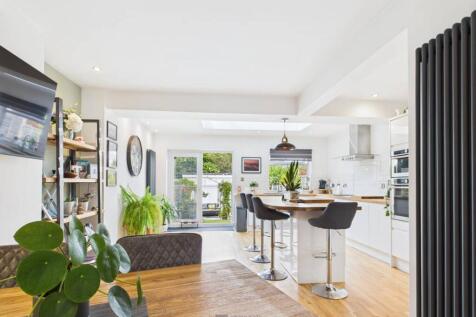 Langstone Road, Portsmouth, PO3 3 bed terraced house for sale