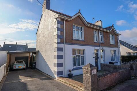 Fairbourne Road, St Austell, PL25 3 bed semi