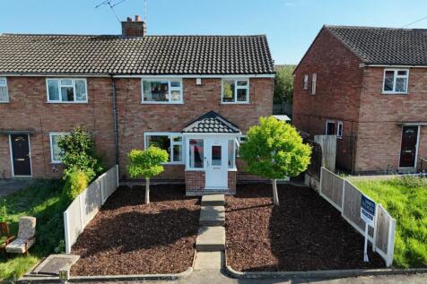 Falmouth Drive, Wigston, Leicestershire 3 bed semi