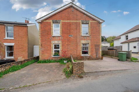 Woodside Road, Tunbridge Wells 2 bed semi