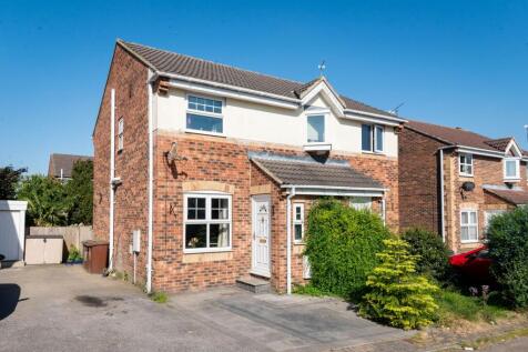 Hammerton Grove, Ryhill, WF4 2 bed semi