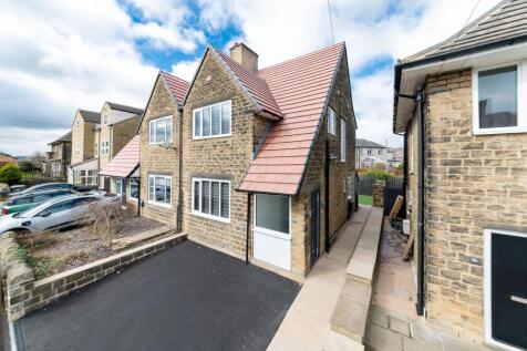 Westfield Avenue, Huddersfield, HD3 3 bed semi