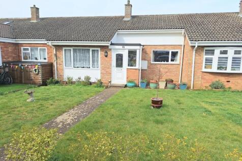 2 bedroom terraced bungalow for sale