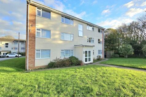 Oakbury Drive, Weymouth 2 bed flat for sale