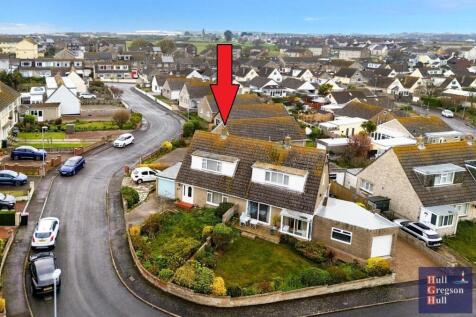 2 bedroom semi-detached bungalow for sale