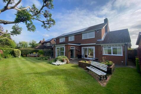 KIDBOROUGH DOWN, GREAT BOOKHAM, KT23 5 bed detached house for sale