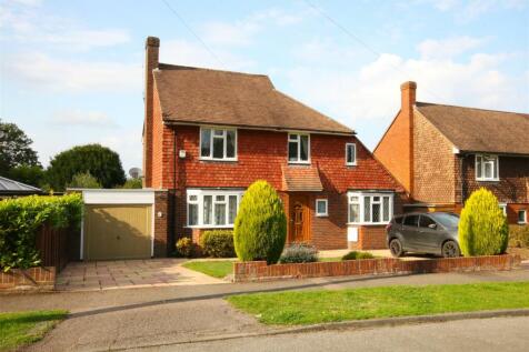 GLEBE ROAD, ASHTEAD, KT21 3 bed detached house for sale