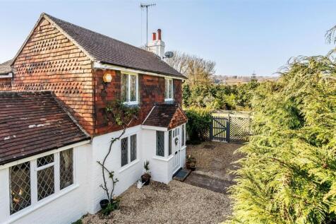 CHART LANE SOUTH, DORKING, RH5 2 bed detached house for sale