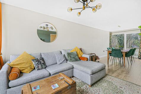 Watling View, St. Albans, AL1 3 bed terraced house for sale