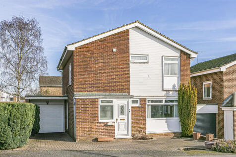 Antonine Gate, St. Albans... 3 bed detached house for sale